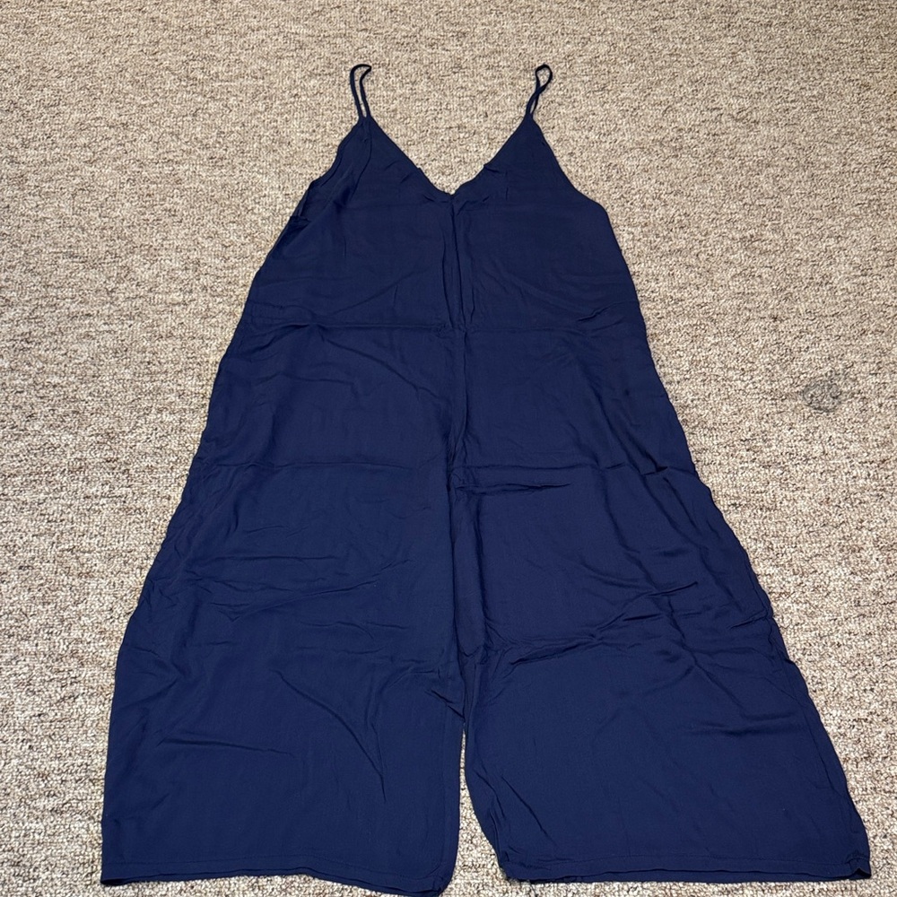 Elegant Navy Jumpsuit - Picture 3 of 4